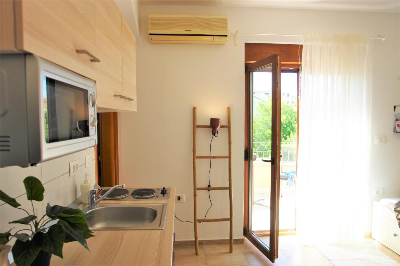 Iva Apartmani Vodice Ngoại thất bức ảnh