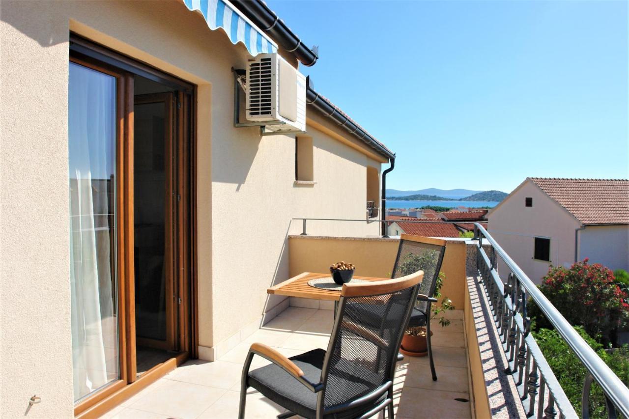 Iva Apartmani Vodice Ngoại thất bức ảnh