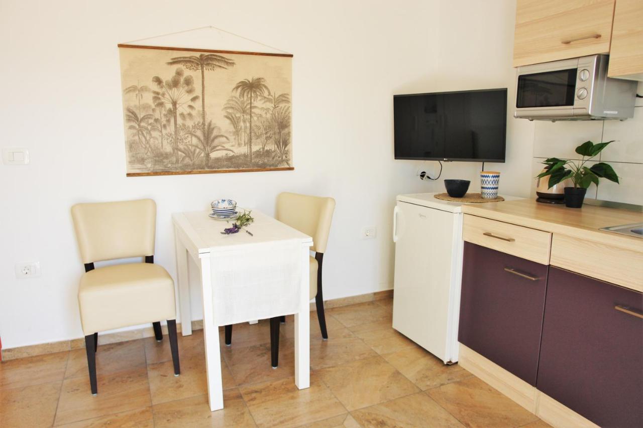 Iva Apartmani Vodice Ngoại thất bức ảnh