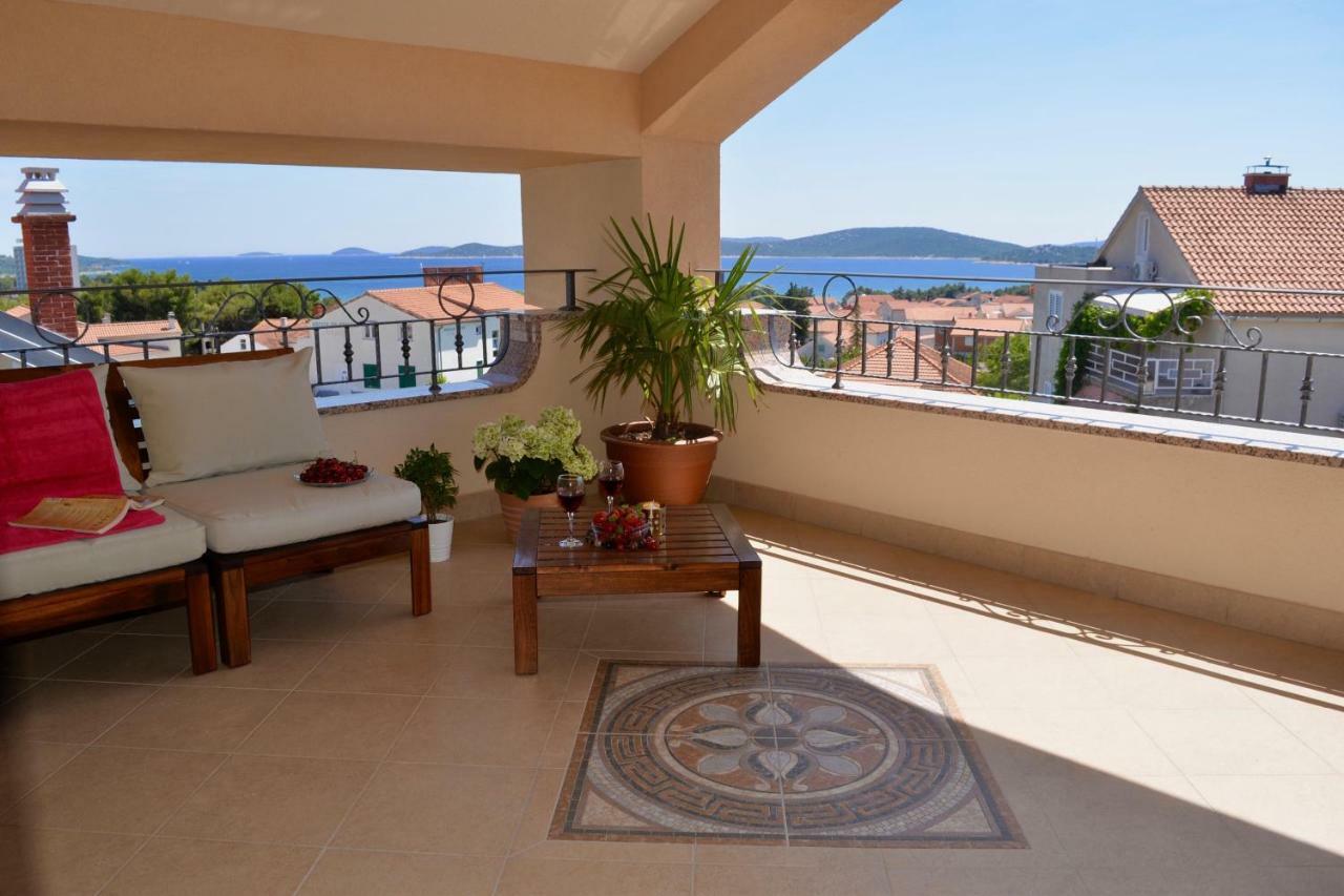 Iva Apartmani Vodice Ngoại thất bức ảnh