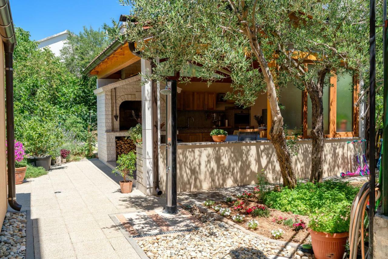 Iva Apartmani Vodice Ngoại thất bức ảnh