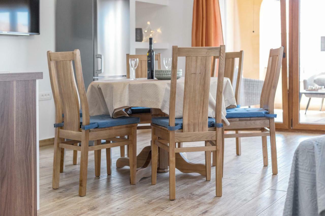 Iva Apartmani Vodice Ngoại thất bức ảnh