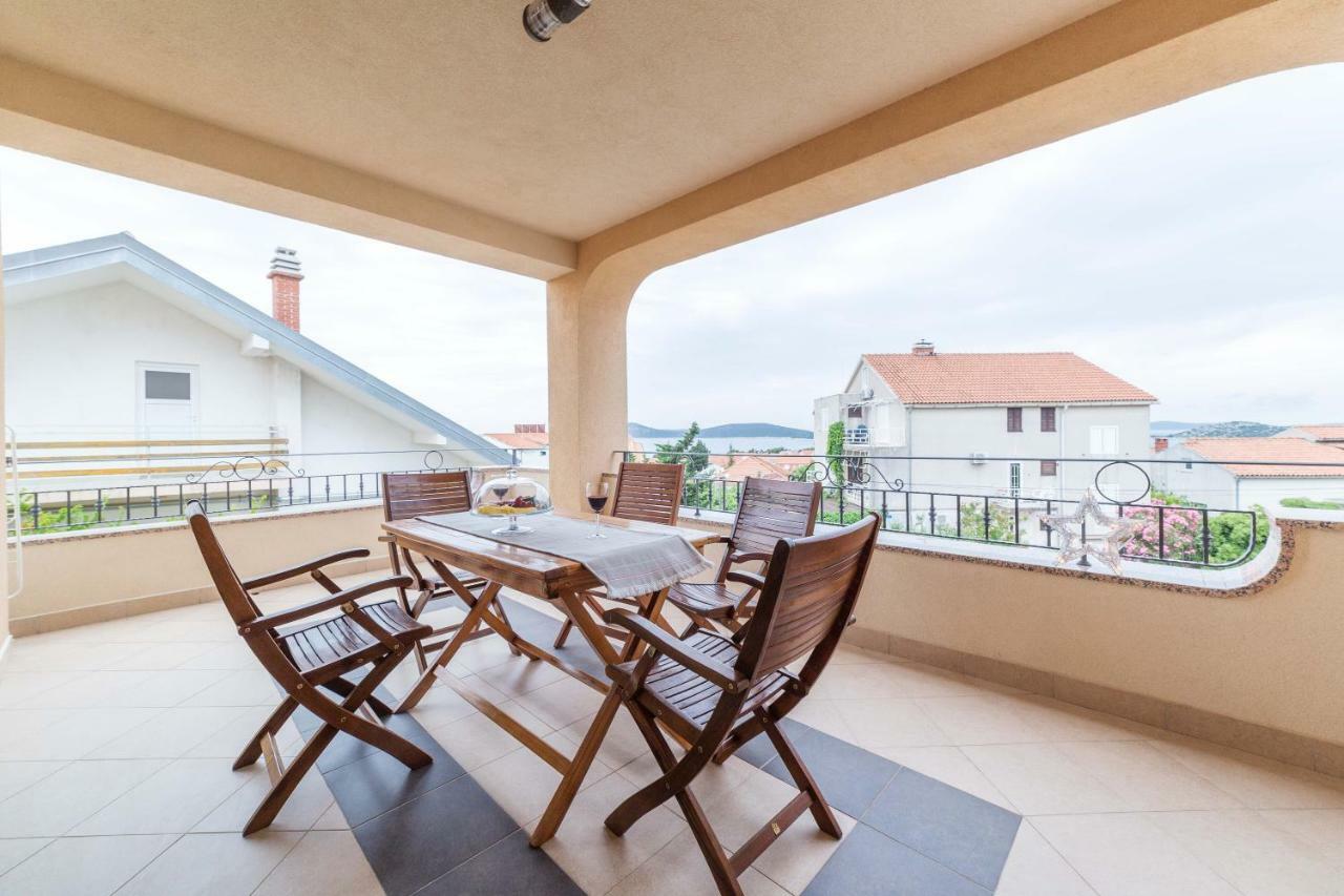 Iva Apartmani Vodice Ngoại thất bức ảnh